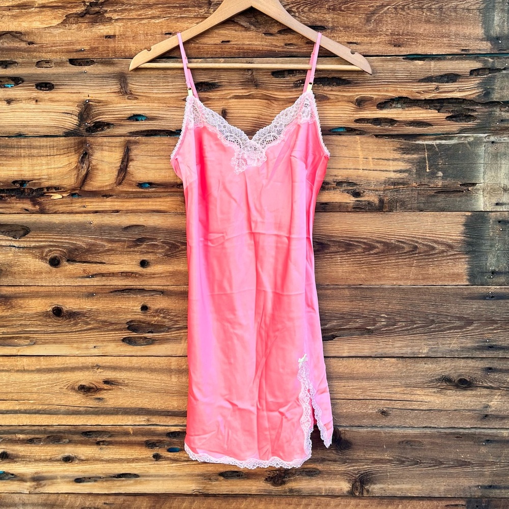 VICTORIA’S SECRET | NWT Bright Pink White Lace Satin Slip Dress S